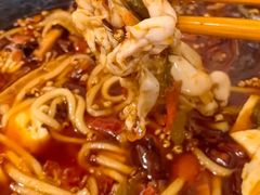 -鸿顺老铁锅美蛙鱼府(解放碑店)