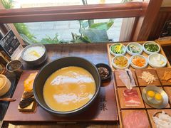 -银米·云南传统过桥米线(双廊黑金冠店)