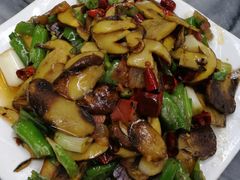 -四方小吃·白族庭院餐厅