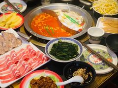 -沸炉重庆老火锅(军事博物馆店)