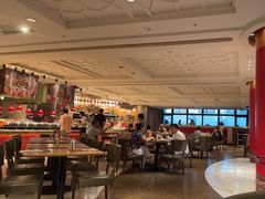 -咖啡苑自助餐厅·中国大饭店