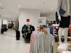 -优衣库(重庆星光时代广场店)