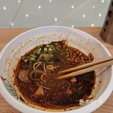 单凭名字就很想去吃，地方不是很大
