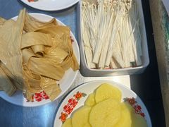 -肖婷姐大铁锅重庆火锅(南湖店)