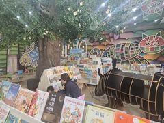 -钟书阁(松江泰晤士小镇店)