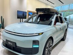 -理想汽车(世纪汇店)