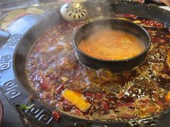 -黄潇洒老火锅(九眼桥宏济巷店)