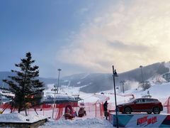-中旅松花湖滑雪场
