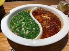 鸳鸯水煮牛肉-成都吃客(九眼桥店)
