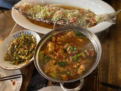 -胡桃里音乐餐厅(陶溪川店)(川湘赣菜·世界百大酒庄直供红酒·音乐表演)