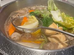 -左庭右院鲜牛肉火锅(金山万达店)