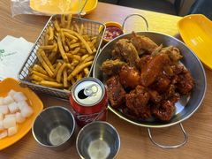 -BHC炸鸡(明洞总店)