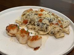 黑松露鱼籽奶油宽面-Chom Cafe and Restaurant