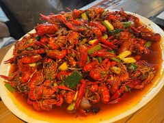 -临界音乐酒馆·小龙虾·江湖菜(华熙LIVE·鱼洞店)