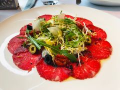 牛排家生牛肉薄片配帕玛森芝士-牛排家(北京长安街英皇集团中心店)