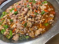 -兔行天下-鸿鹤鲜锅兔(中海国际店)