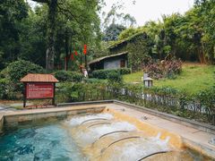 -森波拉火山温泉