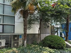 -包玉刚游泳场(黄龙恒励大厦店)