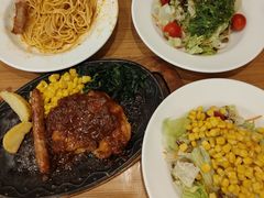 香辣烤肠配黑椒鸡排-萨莉亚意式餐厅(深南茂业店)