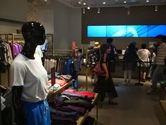 -URBAN REVIVO(北京斯普瑞斯奥特莱斯店)