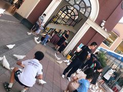 -王府井奥莱临潼小镇(临潼店)