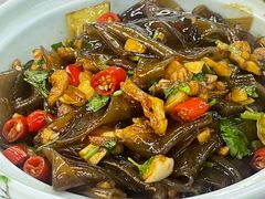 脆萝卜炒粉皮-小民大排档(江汉路店)