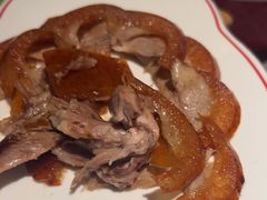 招牌香酥烤鸭-秀儿四九城·新京菜(亚运村鸟巢店)