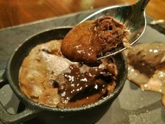 巧克力熔岩蛋糕-恰餐厅及酒吧 CHAR Bar & Grill (北京丽都皇冠假日店)