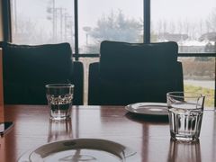 靠窗位-普兰达德国餐厅·德式脆皮烤猪肘·自酿啤酒(观唐店)