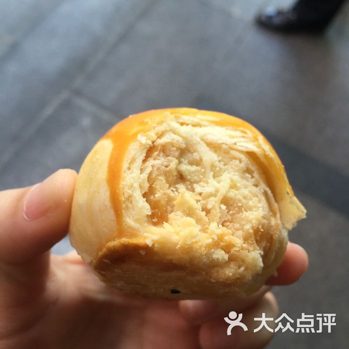 詹记宫廷桃酥王黄金牛角包图片-北京面包甜点-大众点评网