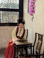 -一揽芳华汉服旗袍体验馆(拙政园店)