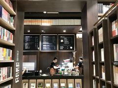 -钟书阁(群光广场店)