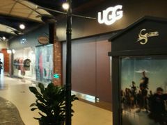 -UGG(燕莎奥特莱斯购物中心店)
