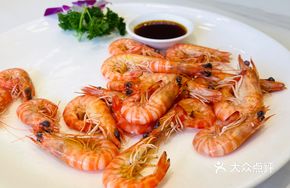 Steamed Chicken with Shrimp