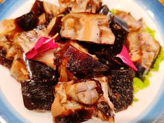 -海派美食·家宴海鲜青岛菜·石锅鲽鱼头(东方城店)