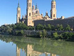 -皮拉尔圣母圣殿主教座堂