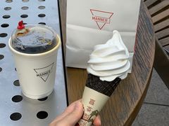 -喜茶(北京华贸购物中心店)