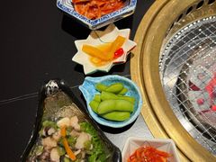 -山川小町·极番烧肉(新地假日广场店)