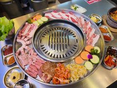 -哈哈碳都·牛肋条无限自助烤肉(台江万达店)