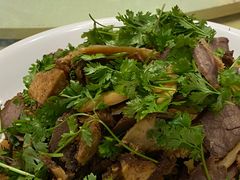 香菜拌牛肉-艳阳天酒店(五里新村店)