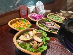 -滇野云南野生菌餐厅(陕西南路店)