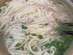 猪肘汤面-亮亮面馆(经六路店)