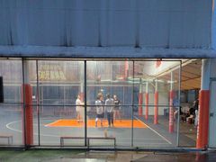 -洛克公园·篮球·足球·羽毛球(莘庄店)