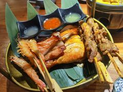 小吃拼盘-默加东南亚美食(大宁音乐广场店)