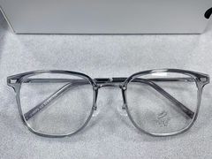-美式眼镜·授权蔡司.依视路.尼康.豪雅.明月(人民广场店)
