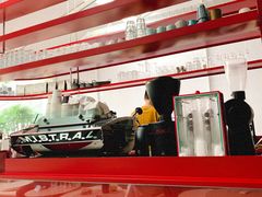 -UNI UNI(环亚凯瑟琳店)