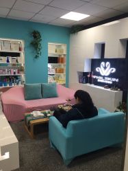 -斐尔国际皮肤管理中心