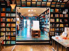 -钟书阁(松江泰晤士小镇店)