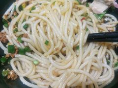 -桥香园正宗过桥米线(机场五店)
