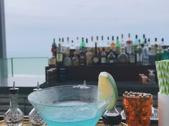 -瑰丽酒店·海吧·天际下午茶·现场DJ·天台酒吧